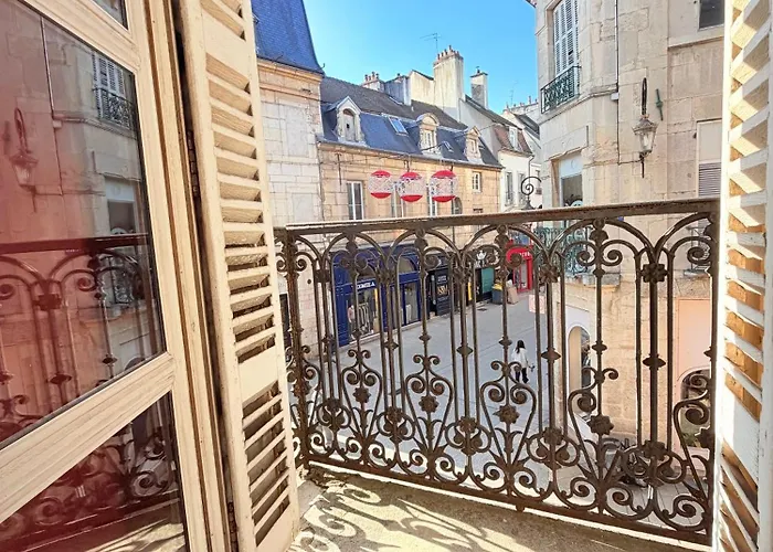 Amiral Des Ducs Apartament *